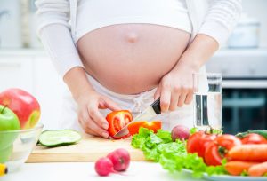 Dinh dưỡng cho bà bầu cần bổ sung những gì?
