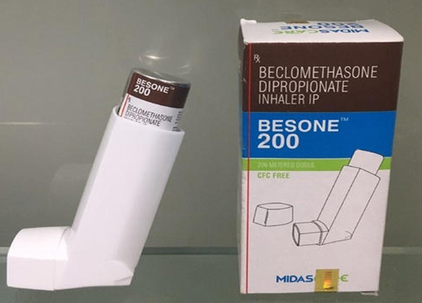 Beclomethasone dạng thuốc hít corticosteroid thường được sử dụng