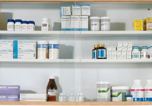 Dược sĩ khuyến cáo các loại thuốc cần dự trữ trong mỗi gia đình - 2